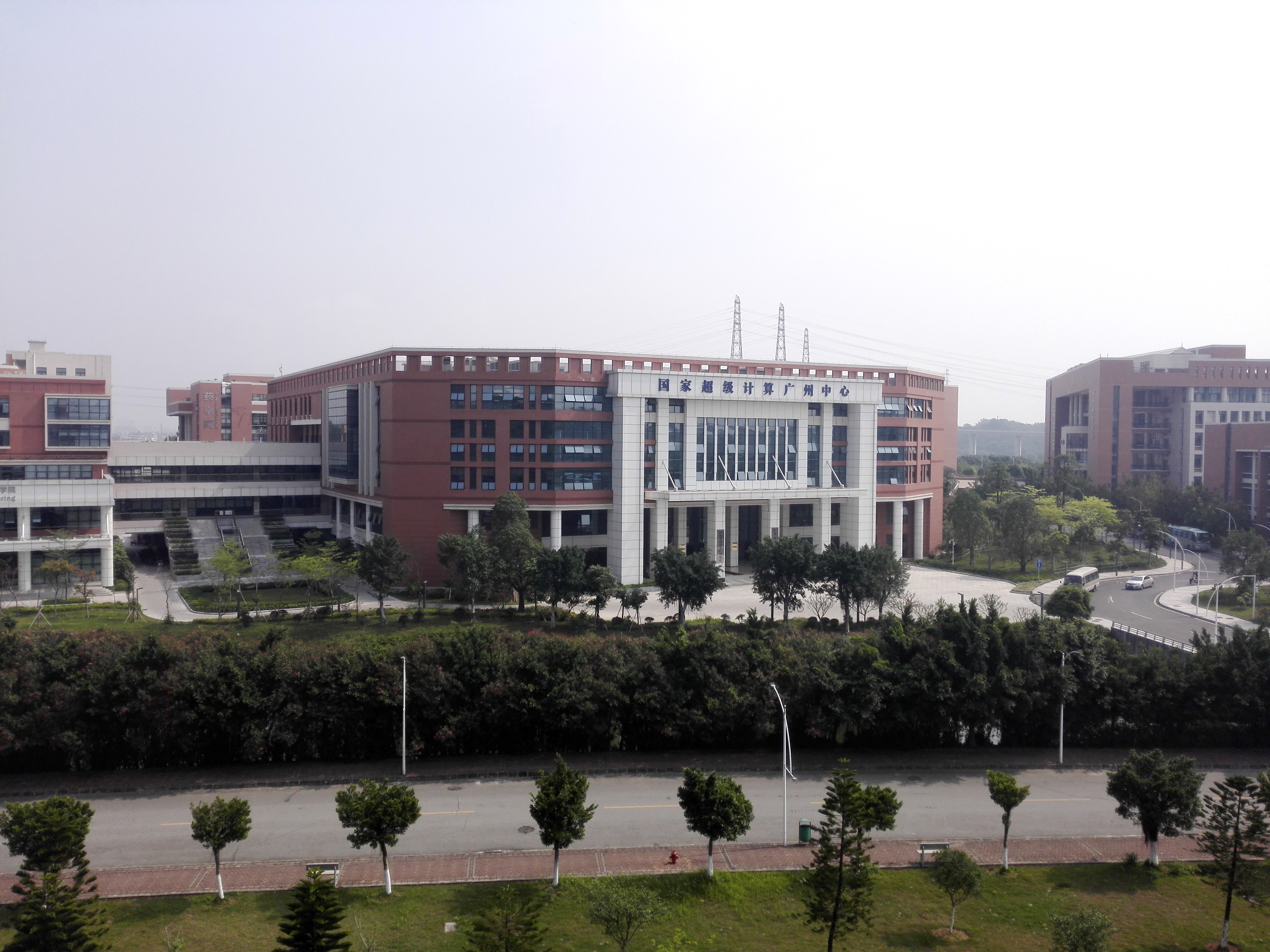 Chiny uruchamiają w Zhengzhou węzeł ze 100 tysiącami kart obliczeniowych AI