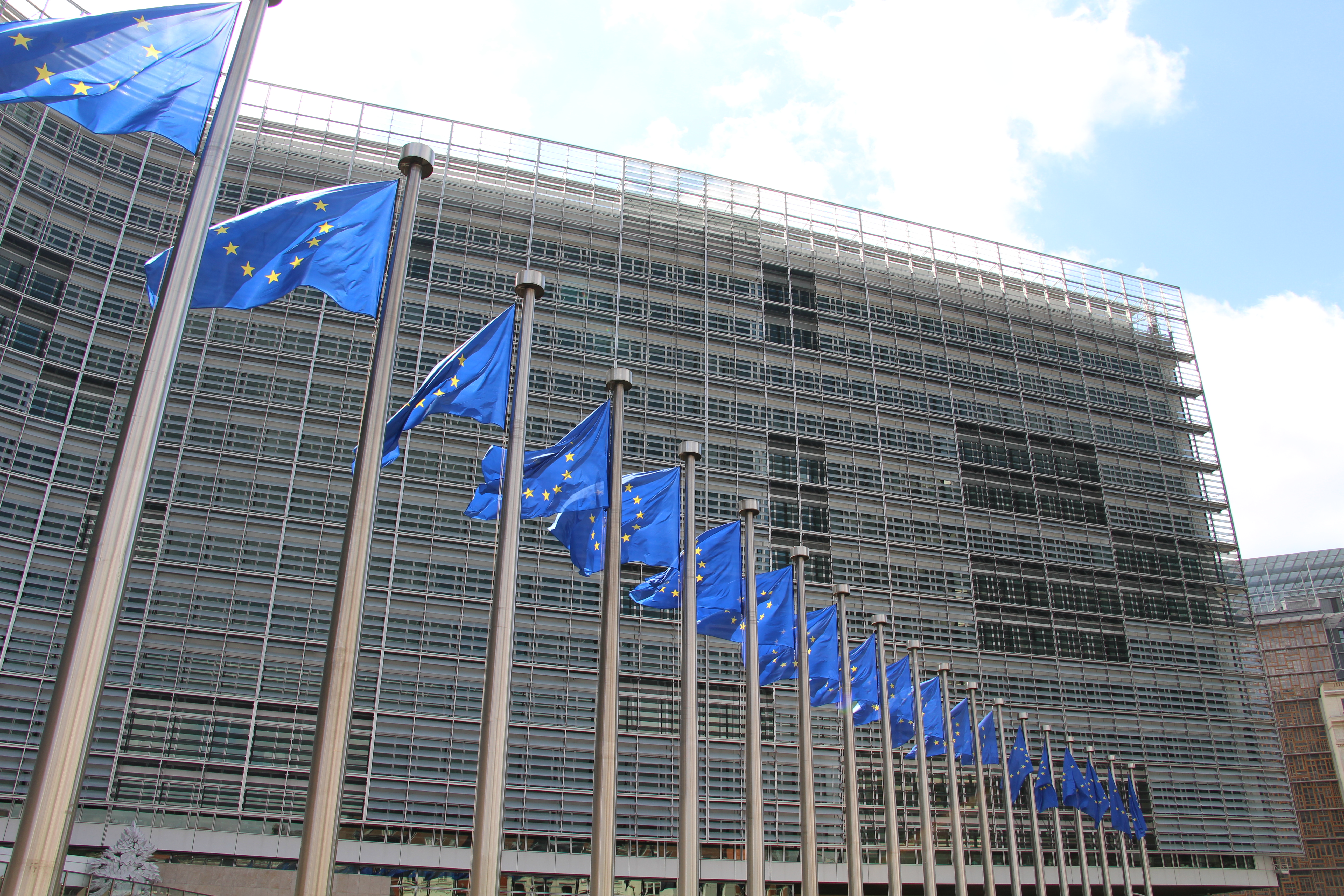 Europa szykuje przepisy ograniczające zależność od technologii spoza UE