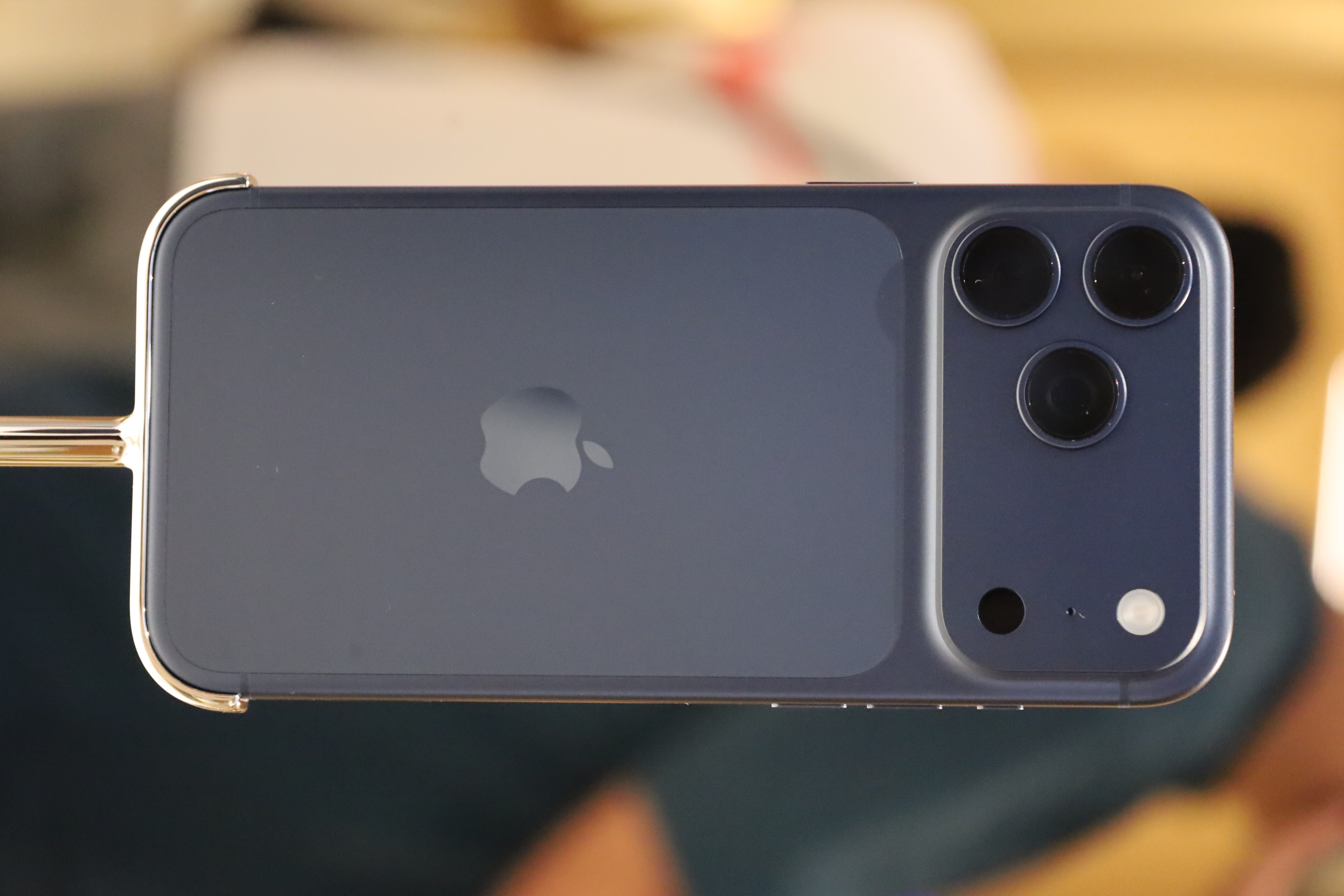 Apple udostępnia publiczną betę iOS 27 z nowym Siri AI i wsparciem dla Claude