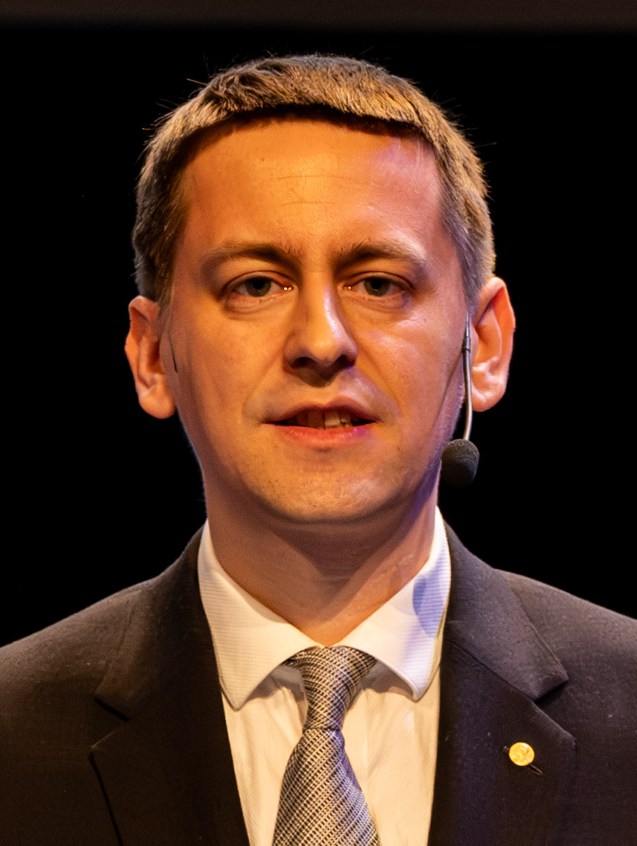 Laureat Nobla John Jumper odchodzi z Google DeepMind do Anthropic