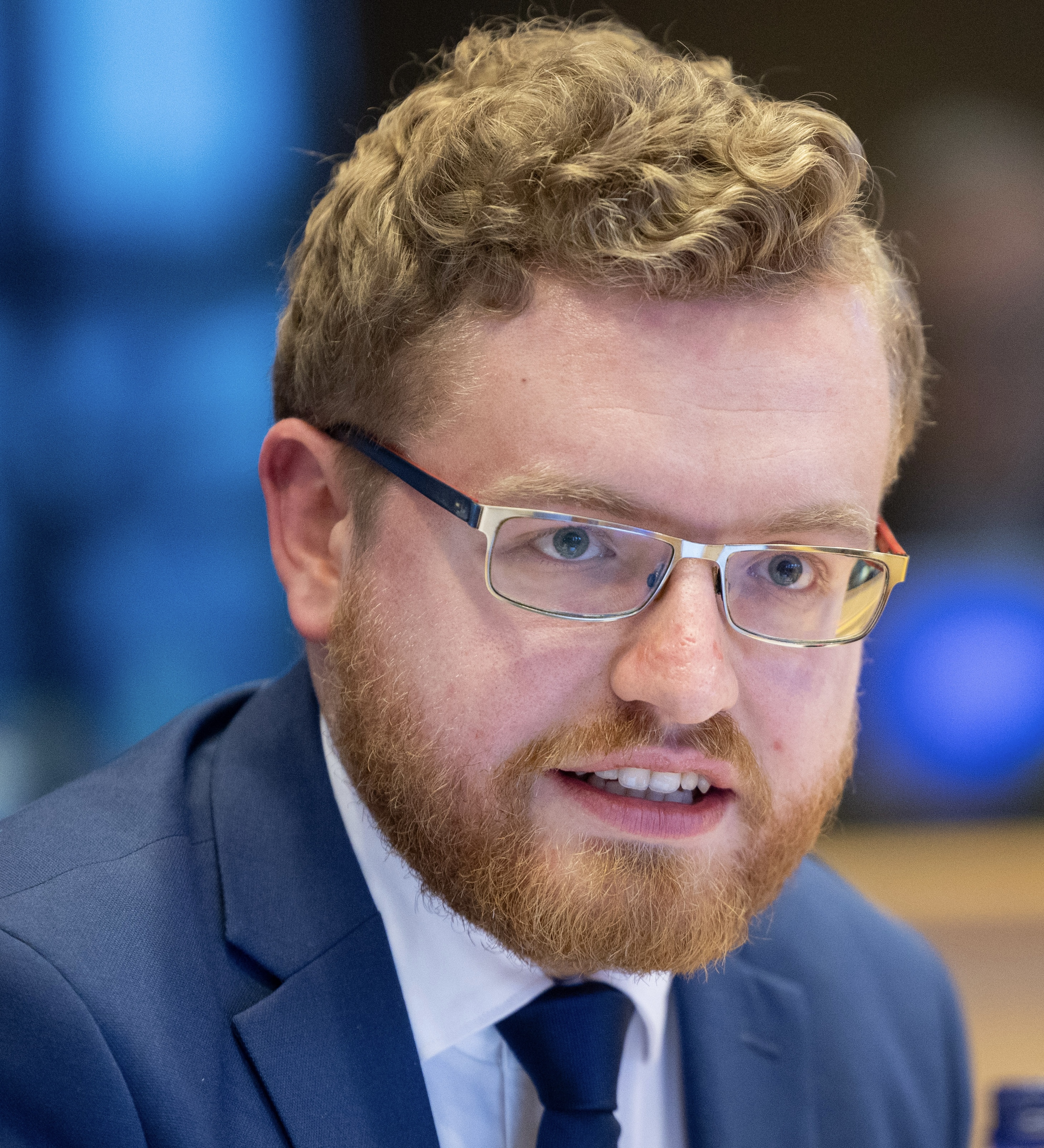 Rząd gwarantuje 400 mln zł na europejską gigafabrykę AI w Polsce